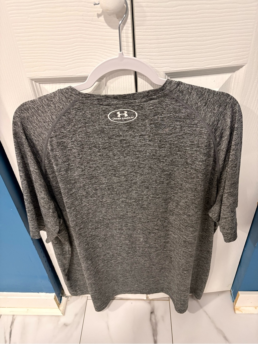 Under Armour HeatGear Gray Athletic Tee 2XL - Picture 3 of 3
